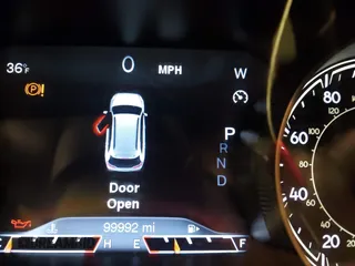 2018 Jeep Cherokee Limited with VIN 1C4PJMDX7JD535623, listed as a IAAI auction lot 41824338 with 99,992 mi miles. Bid and sale history available at carsss.com. Image 16.