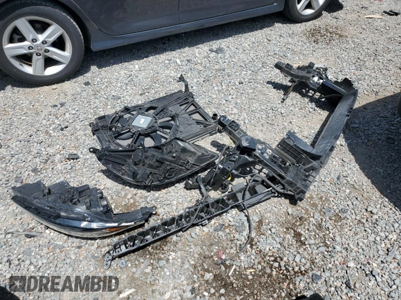2019 Kia Sorento L with VIN 5XYPG4A39KG576130, listed as a Copart auction lot 53981755 with 99,520 mi miles and Salvage Title. Bid and sale history available at DreamBid. Image 13.