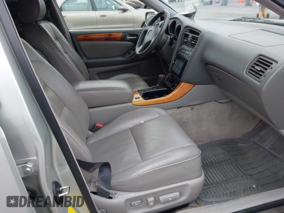 2000 Lexus GS 300 with VIN JT8BD68S7Y0093759, listed as a IAAI auction lot 41492252 with 228,376 mi miles and . Bid and sale history available at DreamBid. Image 5.