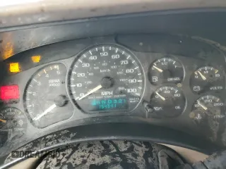 2002 Chevrolet Silverado 3500 LT with VIN 1GCJK33152F107596, listed as a Copart auction lot 82113704 with 194,341 mi miles and Salvage Title. Bid and sale history available at carsss.com. Image 9.