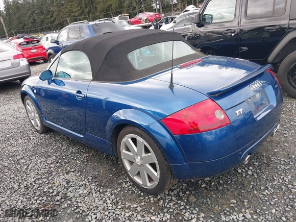 2003 Audi TT with VIN TRUUT28N631008449, listed as a IAAI auction lot 41750263 with 86,563 mi miles. Bid and sale history available at carsss.com. Image 3.