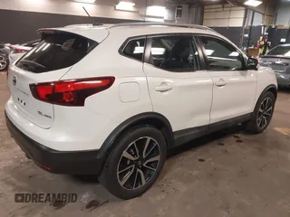 2017 Nissan Rogue Sport SL with VIN JN1BJ1CR4HW103472, listed as a IAAI auction lot 41856392 with 38,584 mi miles. Bid and sale history available at carsss.com. Image 4.