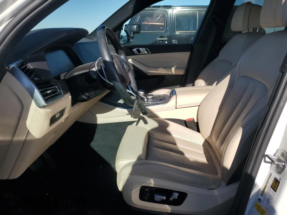 2022 BMW X5 sDrive40i with VIN 5UXCR4C07N9K91362, listed as a Copart auction lot 47933285 with 61,766 mi miles and Salvage Title. Bid and sale history available at carsss.com. Image 7.