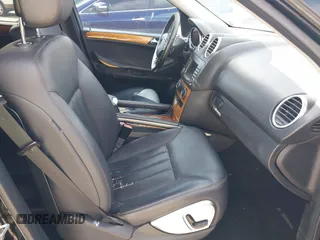 2007 Mercedes-Benz M 350 z VIN 4JGBB86E47A244707, wystawiony jako IAAI lot #42251291 z przebiegiem 185 351 mil mil oraz . Historia ofert i sprzedaży dostępna na DreamBid. Obrazek 5.