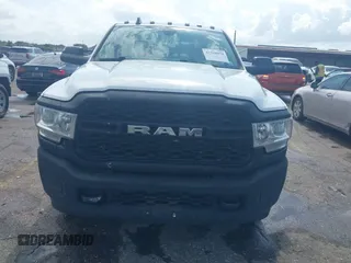 2020 Ram 2500 Tradesman z VIN 3C6UR4HL4LG266478, wystawiony jako IAAI lot #42508474 z przebiegiem 125 048 mil mil oraz . Historia ofert i sprzedaży dostępna na DreamBid. Obrazek 6.