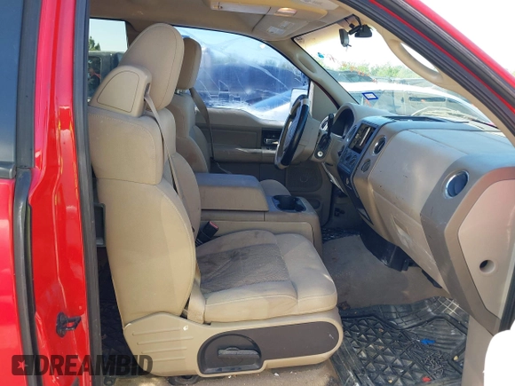 2006 Ford F-150 STX with VIN 1FTRX12W16NA27410, listed as a IAAI auction lot 41970789 with 267,026 mi miles. Bid and sale history available at carsss.com. Image 5.