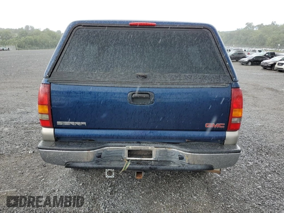 2001 GMC Sierra 1500 SLE z VIN 1GTEK19T11Z241405, wystawiony jako Copart lot #67396344 z przebiegiem 136 051 mil mil oraz Szkoda całkowita • Salvage title. Historia ofert i sprzedaży dostępna na DreamBid. Obrazek 6.