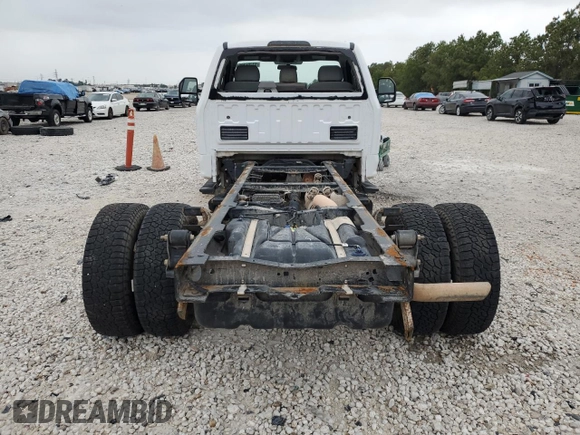 2018 Ford F-350 with VIN 1FDRF3H62JEC12561, listed as a Copart auction lot 53706305 with 151,367 mi miles and Salvage title. Bid and sale history available at DreamBid. Image 6.