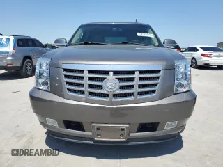 2012 Cadillac Escalade Luxury z VIN 1GYS3BEF6CR105077, wystawiony jako Copart lot #52988045 z przebiegiem 144 186 mil mil oraz Tytuł czysty. Historia ofert i sprzedaży dostępna na DreamBid. Obrazek 5.
