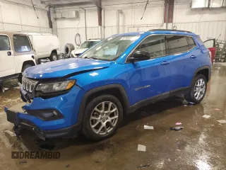 2022 Jeep Compass Latitude Lux with VIN 3C4NJDFB7NT208695, listed as a Copart auction lot 45760855 with 52,491 mi miles and Salvage Title. Bid and sale history available at carsss.com. Image 1.