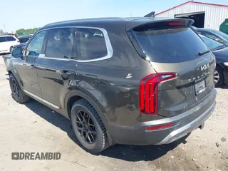 2022 Kia Telluride EX with VIN 5XYP34HC8NG219771, listed as a IAAI auction lot 42183105 with 43,481 mi miles and . Bid and sale history available at DreamBid. Image 3.
