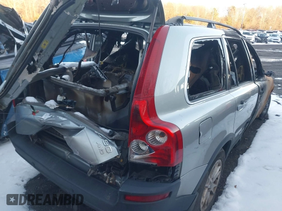2004 Volvo XC90 with VIN YV1CZ59H841061857, listed as a IAAI auction lot 41191628 with 1 mi miles. Bid and sale history available at carsss.com. Image 4.