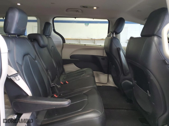 2017 Chrysler Pacifica Touring-L with VIN 2C4RC1BG9HR810176, listed as a Copart auction lot 51773275 with 112,305 mi miles and Clean Title. Bid and sale history available at carsss.com. Image 11.