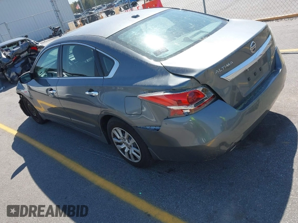 2015 Nissan Altima S with VIN 1N4AL3AP9FN307211, listed as a IAAI auction lot 41864285 with 114,888 mi miles and . Bid and sale history available at carsss.com. Image 3.