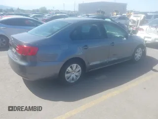 2012 Volkswagen Jetta SE z VIN 3VWDP7AJ3CM096668, wystawiony jako IAAI lot #42381677 z przebiegiem 200 505 mil mil oraz . Historia ofert i sprzedaży dostępna na DreamBid. Obrazek 4.