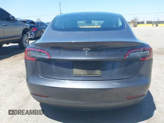 2023 Tesla Model 3 с VIN 5YJ3E1EA2PF639384, выставлен на аукционе IAAI как лот 42486851 с пробегом 33 083 миль миль и . История ставок и продаж доступна на DreamBid. Изображение 16.