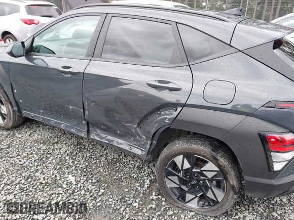 2024 Hyundai Kona SEL with VIN KM8HBCAB4RU047208, listed as a IAAI auction lot 41916881 with 32,672 mi miles. Bid and sale history available at carsss.com. Image 6.