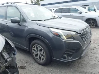 2023 Subaru Forester Premium z VIN JF2SKAEC4PH521246, wystawiony jako IAAI lot #42099778 z przebiegiem 30 795 mil mil oraz . Historia ofert i sprzedaży dostępna na DreamBid. Obrazek 1.