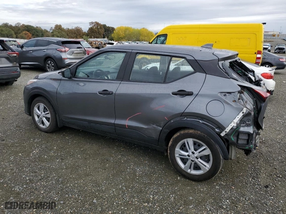 2022 Nissan Kicks S with VIN 3N1CP5BVXNL513591, listed as a Copart auction lot 81993284 with 33,625 mi miles and Salvage Title. Bid and sale history available at carsss.com. Image 2.