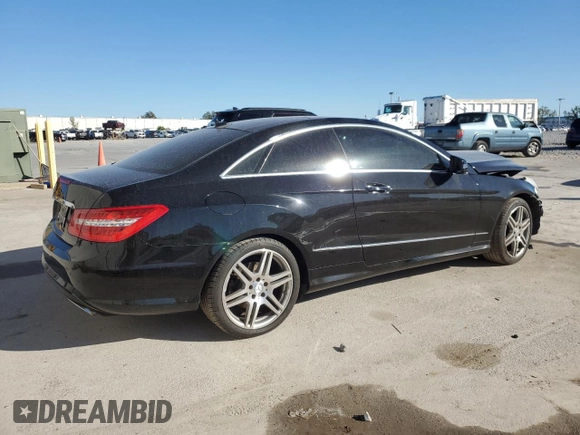 2010 Mercedes-Benz E-Class E 550 with VIN WDDKJ7CB1AF033072, listed as a Copart auction lot 48242735 with 125,269 mi miles and Salvage Title. Bid and sale history available at carsss.com. Image 3.