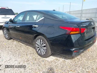 2024 Nissan Altima 2.5 SV with VIN 1N4BL4DV6RN336559, listed as a IAAI auction lot 42120126 with 51,012 mi miles. Bid and sale history available at carsss.com. Image 3.