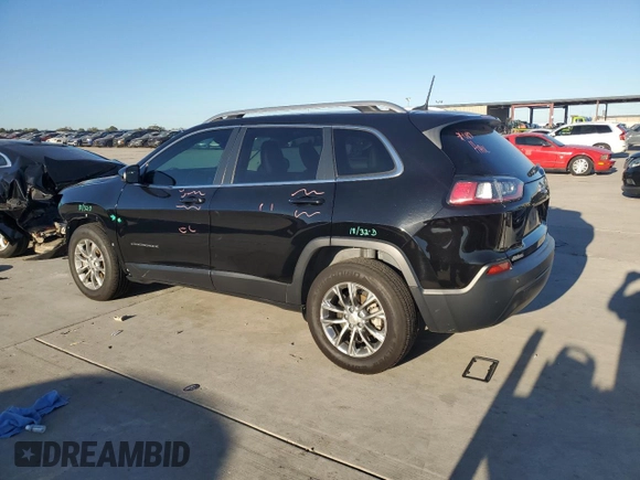 2021 Jeep Cherokee Latitude Plus z VIN 1C4PJLLB7MD103585, wystawiony jako Copart lot #79687204 z przebiegiem 151 286 mil mil oraz Szkoda całkowita • Salvage title. Historia ofert i sprzedaży dostępna na DreamBid. Obrazek 2.