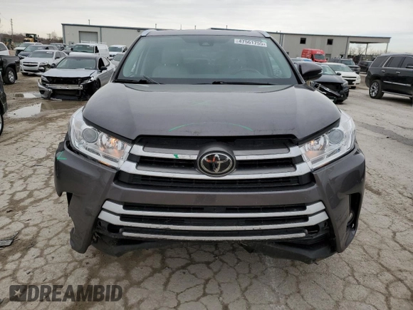 2018 Toyota Highlander SE with VIN 5TDJZRFH2JS497739, listed as a Copart auction lot 47561755 with 58,945 mi miles and Salvage title. Bid and sale history available at DreamBid. Image 5.