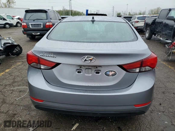 2015 Hyundai Elantra SE z VIN 5NPDH4AE6FH566008, wystawiony jako Copart lot #55693855 z przebiegiem 156 372 mil mil oraz Szkody całkowita. Historia ofert i sprzedaży dostępna na DreamBid. Obrazek 6.
