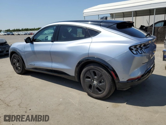 2022 Ford Mustang Mach-E California Route 1 z VIN 3FMTK2R74NMA20061, wystawiony jako Copart lot #65217493 z przebiegiem 16 252 mil mil oraz . Historia ofert i sprzedaży dostępna na DreamBid. Obrazek 2.