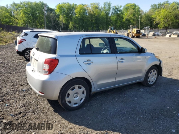 2008 Scion xD z VIN JTKKU10408J025968, wystawiony jako Copart lot #54627355 z przebiegiem 144 133 mil mil oraz Szkoda całkowita • Salvage title. Historia ofert i sprzedaży dostępna na DreamBid. Obrazek 3.