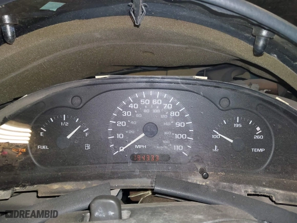 2000 Chevrolet Cavalier with VIN 1G1JC5240Y7265246, listed as a IAAI auction lot 41734226 with 194,333 mi miles. Bid and sale history available at carsss.com. Image 7.