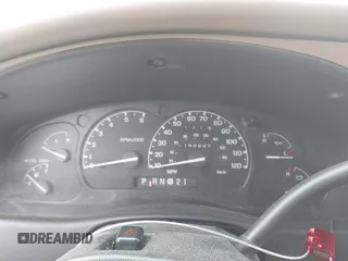 1999 Ford Explorer XLT z VIN 1FMZU35P9XZB75917, wystawiony jako IAAI lot #42132762 z przebiegiem 189 946 mil mil oraz . Historia ofert i sprzedaży dostępna na DreamBid. Obrazek 7.