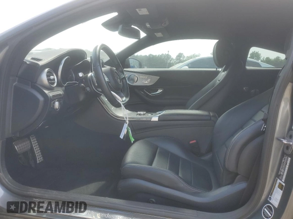 2018 Mercedes-Benz C 300 z VIN WDDWJ4JB5JF750528, wystawiony jako Copart lot #52203115 z przebiegiem 83 409 mil mil oraz Szkoda całkowita • Salvage title. Historia ofert i sprzedaży dostępna na DreamBid. Obrazek 7.