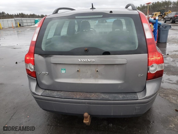 2005 Volvo V50 with VIN YV1MW390752049559, listed as a Copart auction lot 87244364 with 127,789 mi miles and Clean Title. Bid and sale history available at carsss.com. Image 6.