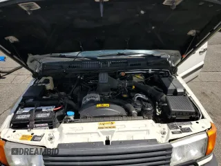 1998 Land Rover Range Rover z VIN SALPV1243WA383806, wystawiony jako Copart lot #58947165 z przebiegiem 156 937 mil mil oraz Czysty tytuł • Clean title. Historia ofert i sprzedaży dostępna na DreamBid. Obrazek 12.