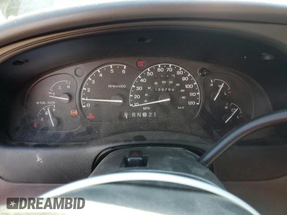 2000 Mercury Mountaineer Convenience with VIN 4M2ZU66E4YUJ04782, listed as a Copart auction lot 89192245 with 139,794 mi miles and Salvage title. Bid and sale history available at DreamBid. Image 9.