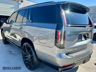 2022 Cadillac Escalade Sport with VIN 1GYS4FKL8NR177044, listed as a Copart auction lot 83387234 with 29,737 mi miles and Clean Title. Bid and sale history available at carsss.com. Image 3.
