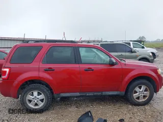 2011 Ford Escape XLT с VIN 1FMCU9D7XBKB32540, выставлен на аукционе IAAI как лот 42327433 с пробегом 73 075 миль миль и . История ставок и продаж доступна на DreamBid. Изображение 13.