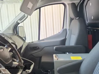 2019 Ford Transit с VIN 1FTYR1YG0KKA38013, выставлен на аукционе IAAI как лот 42832415 с пробегом 113 443 миль миль и . История ставок и продаж доступна на DreamBid. Изображение 29.