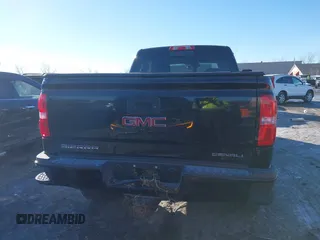 2019 GMC Sierra 2500HD Denali with VIN 1GT12SEYXKF224711, listed as a IAAI auction lot 41407508 with 77,158 mi miles. Bid and sale history available at carsss.com. Image 16.
