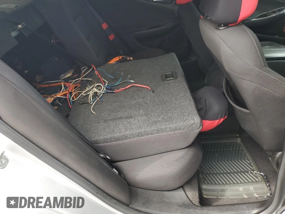 2019 Chevrolet Malibu LT with VIN 1G1ZD5ST3KF105317, listed as a Copart auction lot 51703465 with 176,024 mi miles and Salvage Title. Bid and sale history available at DreamBid. Image 10.