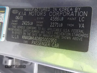 2011 Kia Optima EX Hybrid z VIN KNAGM4AD8B5002951, wystawiony jako IAAI lot #42462401 z przebiegiem 198 079 mil mil oraz . Historia ofert i sprzedaży dostępna na DreamBid. Obrazek 9.