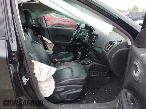 2019 Jeep Compass Limited with VIN 3C4NJDCB2KT821856, listed as a IAAI auction lot 42327044 with 74,534 mi miles and . Bid and sale history available at DreamBid. Image 5.