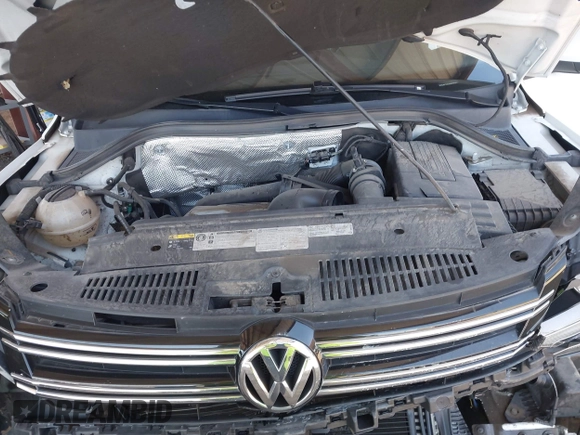 2017 Volkswagen Tiguan S with VIN WVGAV7AXXHK026143, listed as a IAAI auction lot 42257624 with 87,327 mi miles and . Bid and sale history available at DreamBid. Image 10.