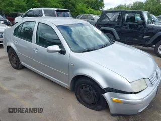 2001 Volkswagen Jetta z VIN 3VWRB69M21M150794, wystawiony jako IAAI lot #42303913 z przebiegiem 179 307 mil mil oraz . Historia ofert i sprzedaży dostępna na DreamBid. Obrazek 1.