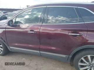 2019 Lincoln MKC Reserve with VIN 5LMTJ3DH3KUL00342, listed as a IAAI auction lot 41498827 with 79,331 mi miles. Bid and sale history available at carsss.com. Image 14.