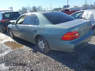 2002 Lexus LS 430 z VIN JTHBN30F820062070, wystawiony jako IAAI lot #41209699 z przebiegiem 154 311 mil mil oraz . Historia ofert i sprzedaży dostępna na DreamBid. Obrazek 3.