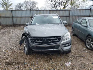 2015 Mercedes-Benz M 350 z VIN 4JGDA5HB0FA513409, wystawiony jako IAAI lot #41216564 z przebiegiem 60 539 mil mil oraz . Historia ofert i sprzedaży dostępna na DreamBid. Obrazek 12.