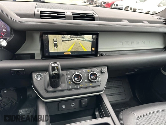 2020 Land Rover Defender SE with VIN SALEP7EU8L2022867, listed as a Copart auction lot 49167865 with 68,673 mi miles and Clean title. Bid and sale history available at DreamBid. Image 9.