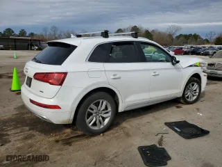 2020 Audi Q5 Premium with VIN WA1ANAFY4L2054851, listed as a Copart auction lot 45756995 with 114,212 mi miles and Salvage Title. Bid and sale history available at carsss.com. Image 3.